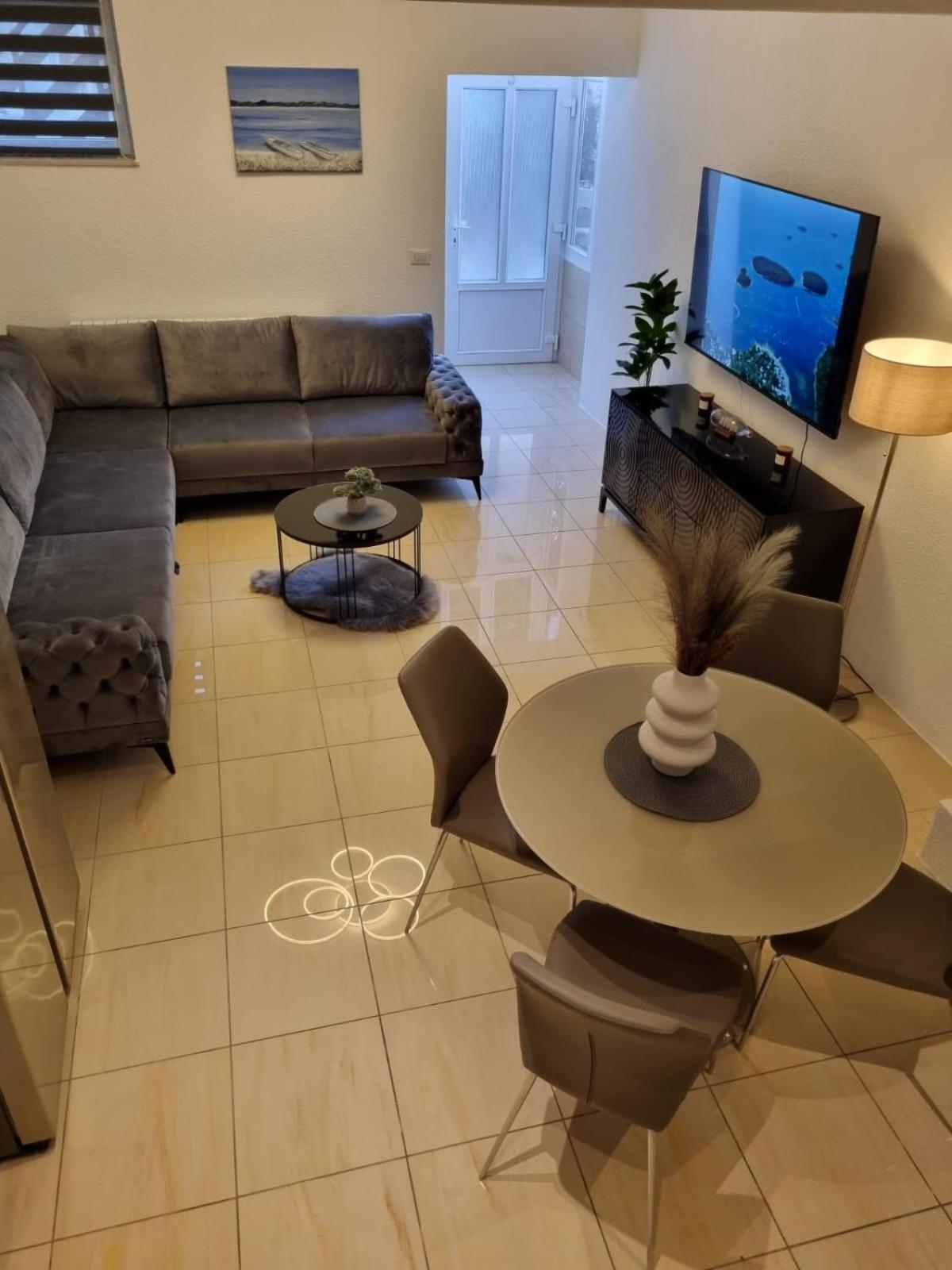 Apartman Blazenka Drasnice Esterno foto